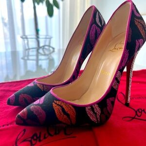 Authentic Christian louboutin Shoes 👠Limited edition ✨